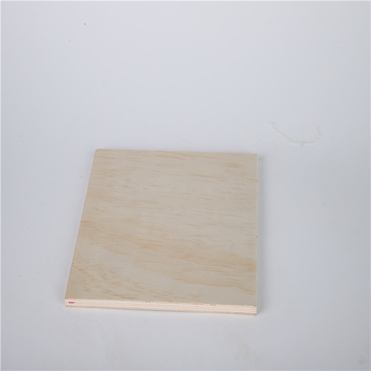 Commercial Pine Plywood Sheet