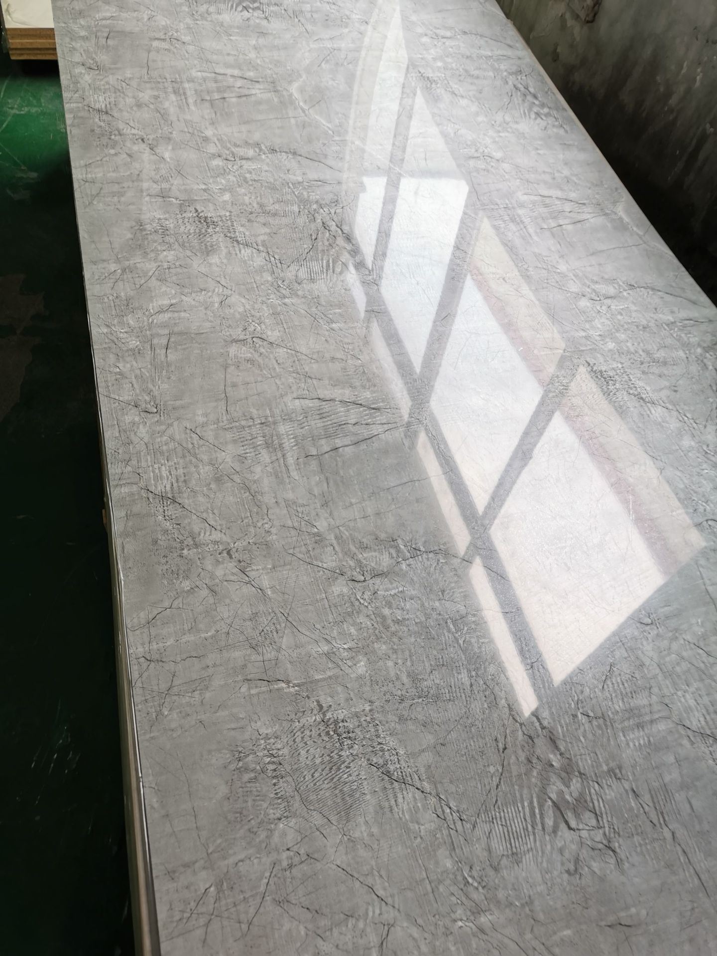 UV High Gloss Pre Finished Decorative Melamine Faced MDF